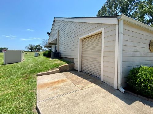 40 Driving Range Ln, Chita, TX 75862-8917