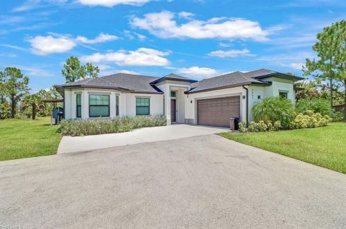 3657 20th Ave, Naples FL  34120-5577 exterior