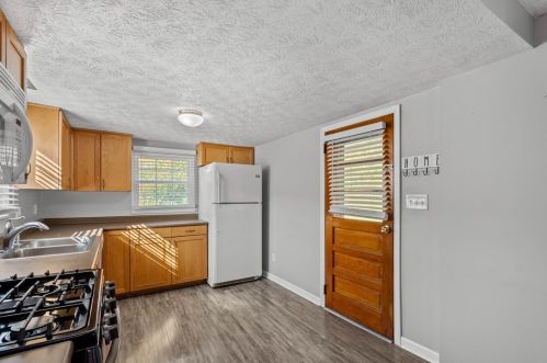 683 1st Ave, Bridgeville PA  15017-1341 exterior