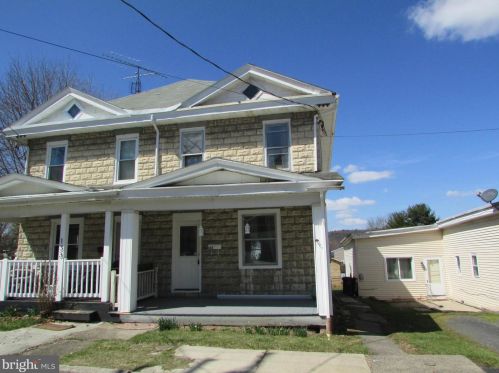 135 Walborn Ave, Molino, PA 17961-1823