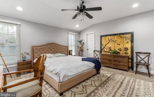 209 Prince Edward St, Fredericksburg VA  22401-6034 exterior