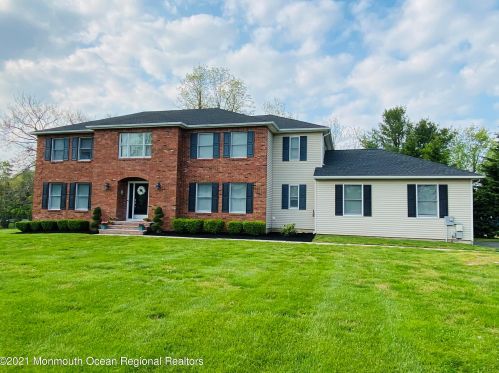 66 Desai Ct, East Freehold, NJ 07728-8405