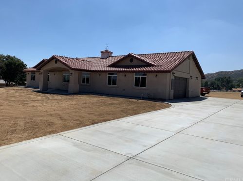 9439 Rancho Dr, Beaumont, CA 92223-3760