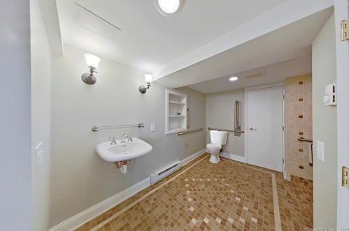 35 Riverview Rd, Rocky Hill CT  06067-1569 exterior