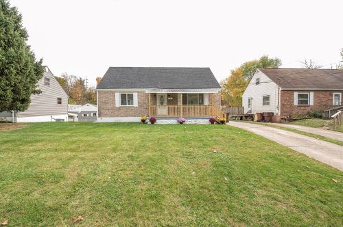 8 Vivian Dr, Florence KY  41042-9742 exterior