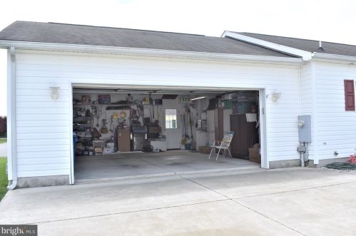 94 Whitaker Way, Camden-Wy DE  19934-4508 exterior