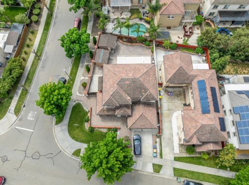 576 Bramblewood Ave, Lathrop CA 95330-9370 exterior