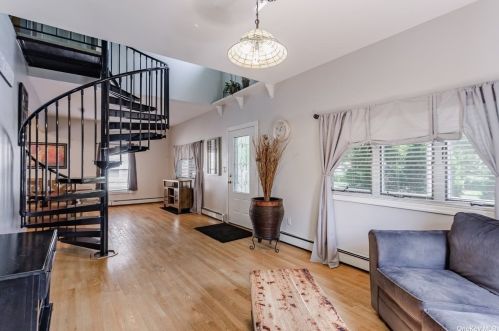 170 Ketcham Ave, Amityville NY  11701-3136 exterior