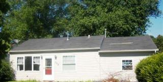 223 Douglas Ct, Le Claire, IA 52753-9612