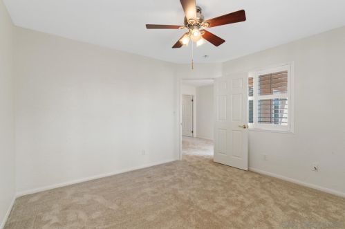 955 Agate St, San Diego CA  92109-1175 exterior