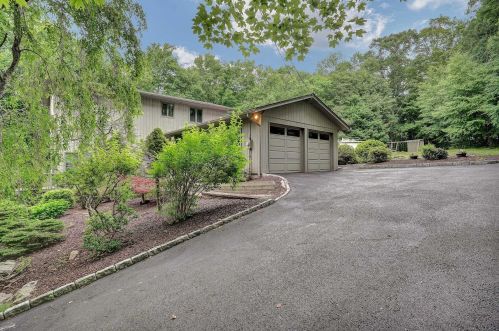 185 White Pond Rd, Stormville, NY 12582-5742