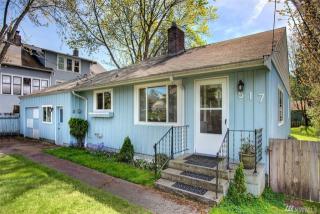 517 117th St, Seattle, WA 98133-8208