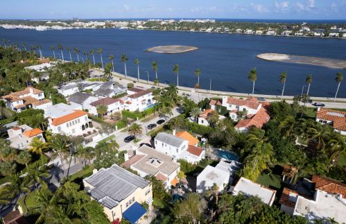 258 Granada Rd, West Palm Beach FL  33401-7921 exterior