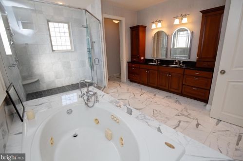 108 Gift Cir, Prospectville PA 19002-2732 exterior