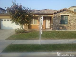 2794 Almond Ave, Tivy Valley CA  93657-8753 exterior