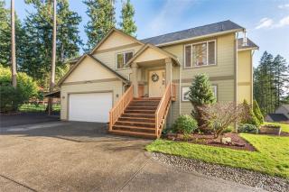 1927 Rampart Ridge Ct, Bremerton, WA 98311-9049