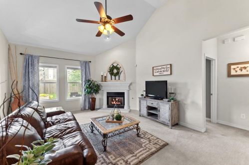 5801 Greenmeadow Dr, Argyle TX  76226-2266 exterior