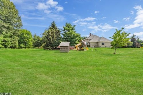 8 Sunny Ln, Andover NJ  07821-2122 exterior