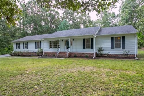 1959 Meadow Rd, Sandston, VA 23150-4202