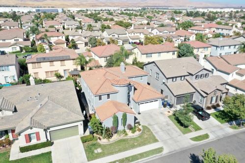 531 Elk Creek Ln, Grayson, CA 95363-8745