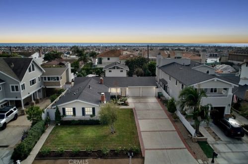 1801 Cliff Dr, Newport Beach, CA 92663-5210