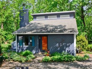 5033 Mereworth Ct, Winston Salem, NC 27104-2527