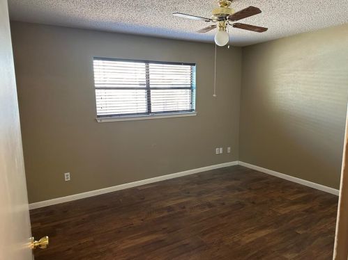 101 Deepwood Dr, Georgetown TX 78628-8304 exterior