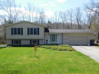 173 Springhill Rd, Granville, OH 43023-9307
