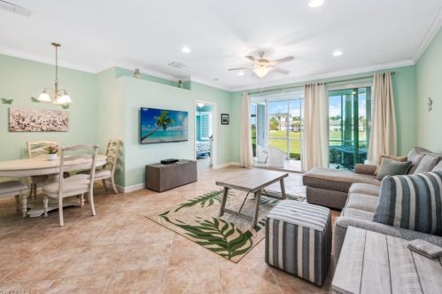 5936 Sand Wedge Ln, Naples, FL 34110-3300