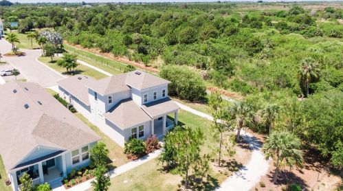 803 Winterside Dr, Ruskin FL  33572-3423 exterior