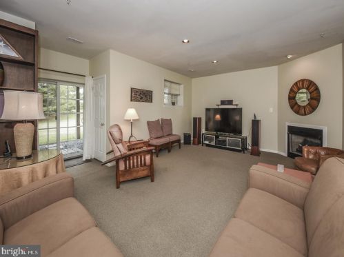 167 Meadow View Ln, Lansdale PA  19446-5930 exterior