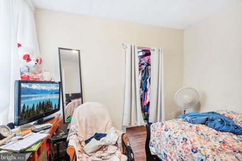 3948 Dungan St, Philadelphia PA 19124-5506 exterior