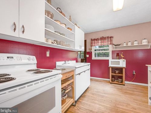 848 Davis Ave, Primrose PA 17901-1514 exterior