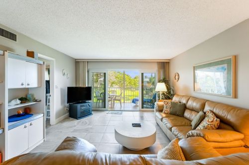 165 Collier Blvd, Marco Island, FL 34145-4367