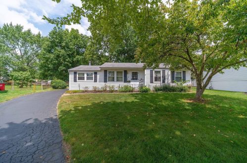 2744 Brunswick Dr, Darbydale, OH 43123-2122