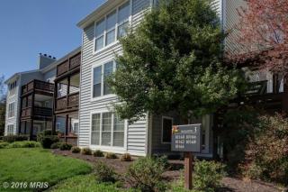 10164 Oakton Terrace Rd, Vienna, VA 22124-2927