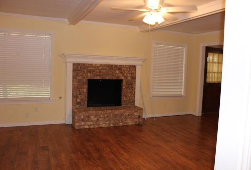 615 Devonshire Dr, Richardson TX  75080-6116 exterior