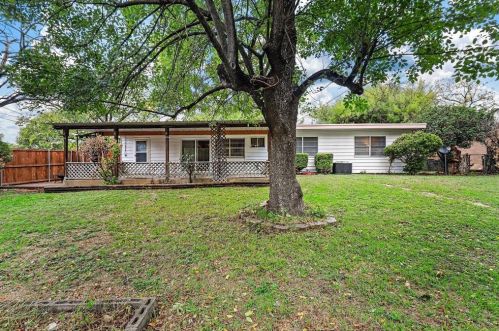 7825 Llano Ave, Fort Worth, TX 76116-1461