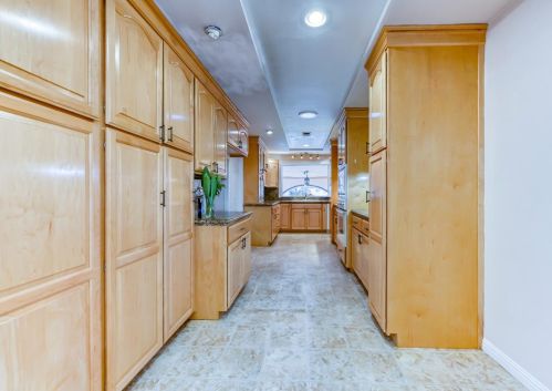 615 Wales Dr, Folsom CA  95630-2950 exterior