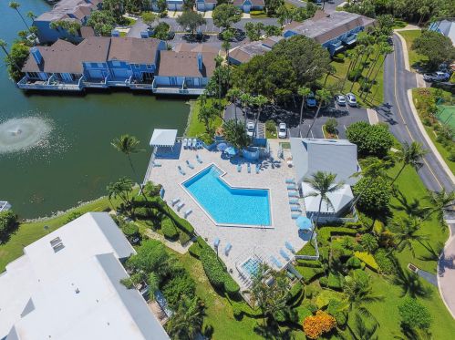 1208 Ocean Dunes Cir, Jupiter FL  33477-9129 exterior