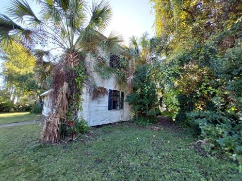 303 Avenue, Carrabelle FL  32322 exterior