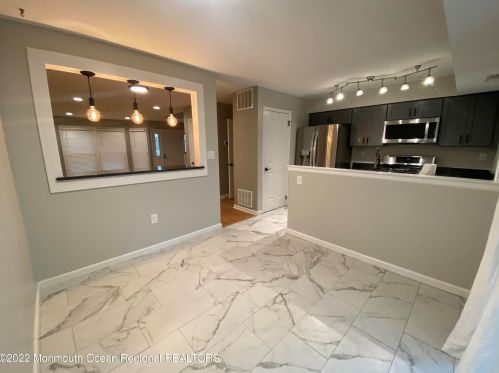 11 Duncan Way, East Freehold NJ  07728-4349 exterior