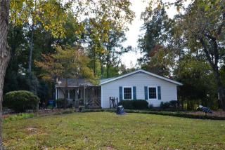 2105 Harold Dr, Greensboro, NC 27406-9521