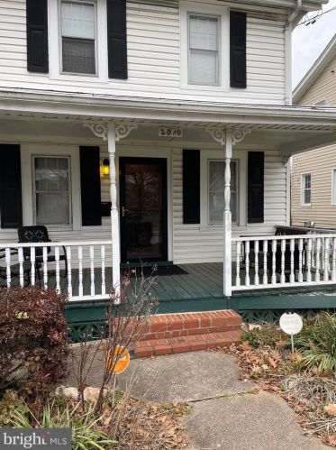 2010 Otis St, Washington, DC 20018-3016