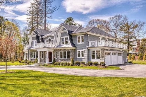 66 Wheatley Rd, Westbury NY  11568-1212 exterior