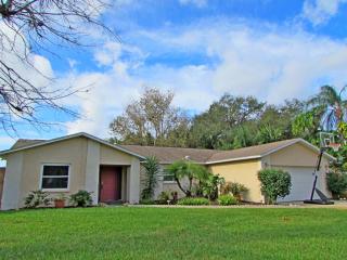 1458 Huff Ct, Melbourne, FL 32935-5362