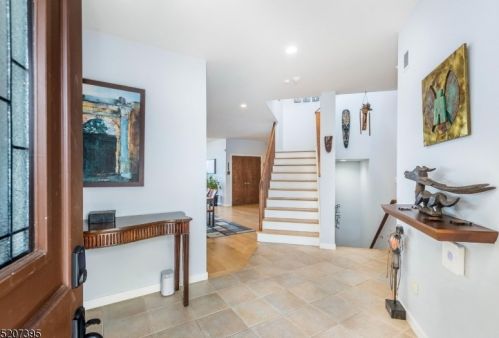 163 Hillcrest Dr, Parsippany NJ  07834-1413 exterior