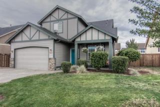 3043 Indian Pl, Eagle Crest OR  97756-7684 exterior