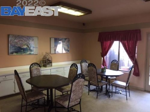 1462 Salamanca Ave, Hayward CA  94544-6256 exterior