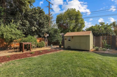 1308 Highland Dr, Modesto CA  95354-1548 exterior